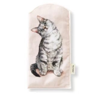 フェリシモ(FELISSIMO)の【新品ワケ有り】フェリシモ 机の上におすわり　猫のペットボトルタオル(日用品/生活雑貨)