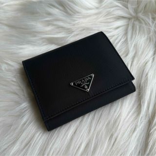 PRADA - プラダ ナイロン ブラック コンパクトウォレット 三つ折り財布 三角プレート